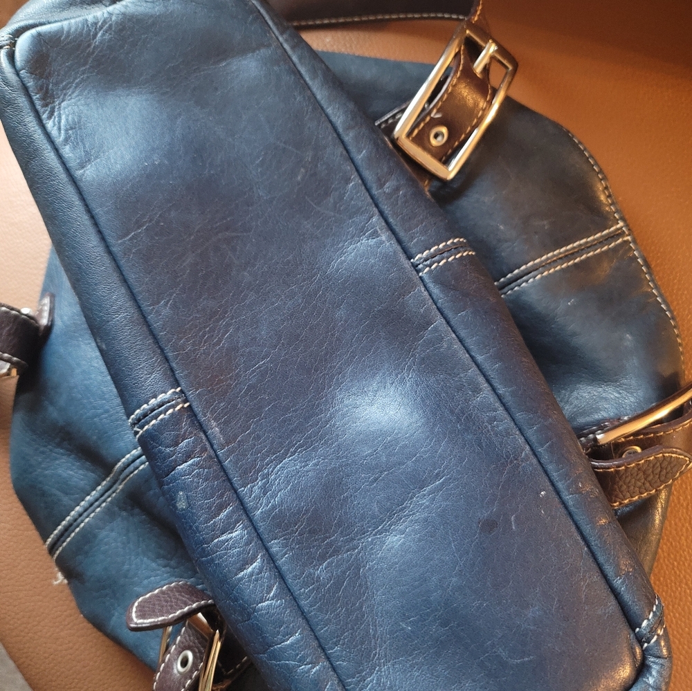 Navy Handbag - Picture 2 of 3